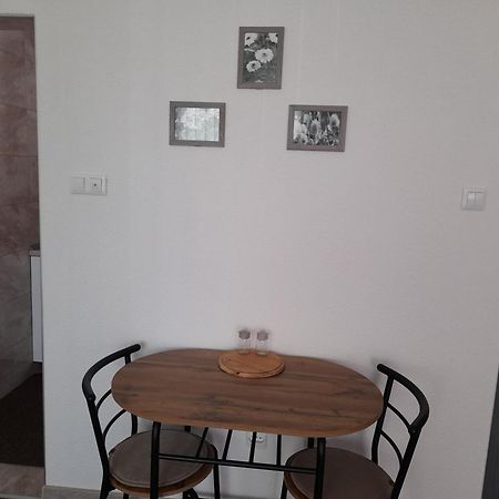 Irma Apartment Tuzla Exterior photo