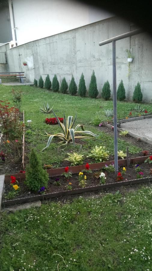 Irma Apartment Tuzla Exterior photo