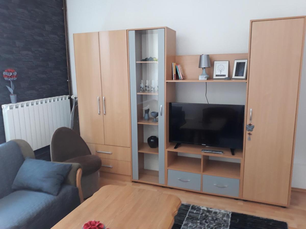 Irma Apartment Tuzla Exterior photo