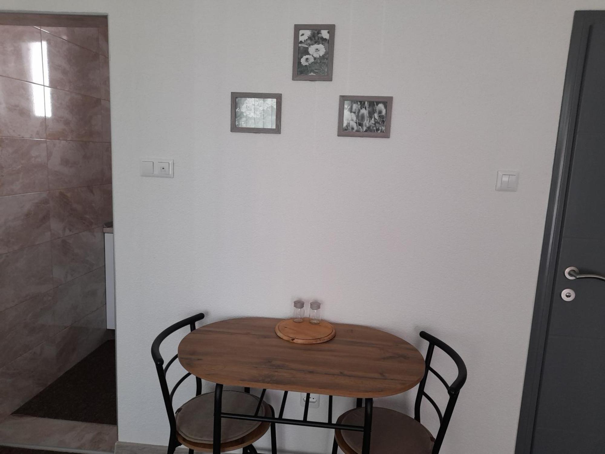 Irma Apartment Tuzla Exterior photo