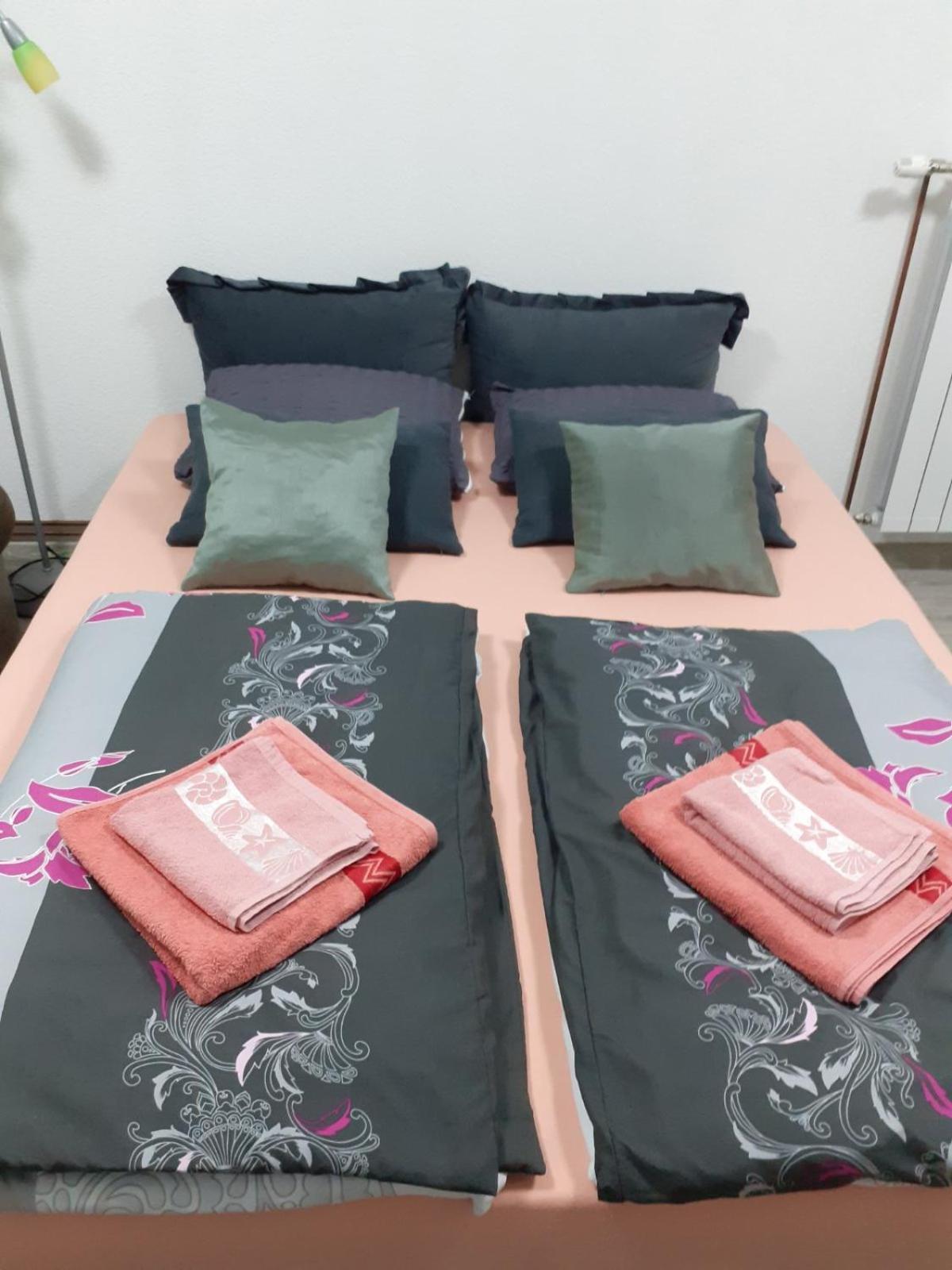 Irma Apartment Tuzla Room photo